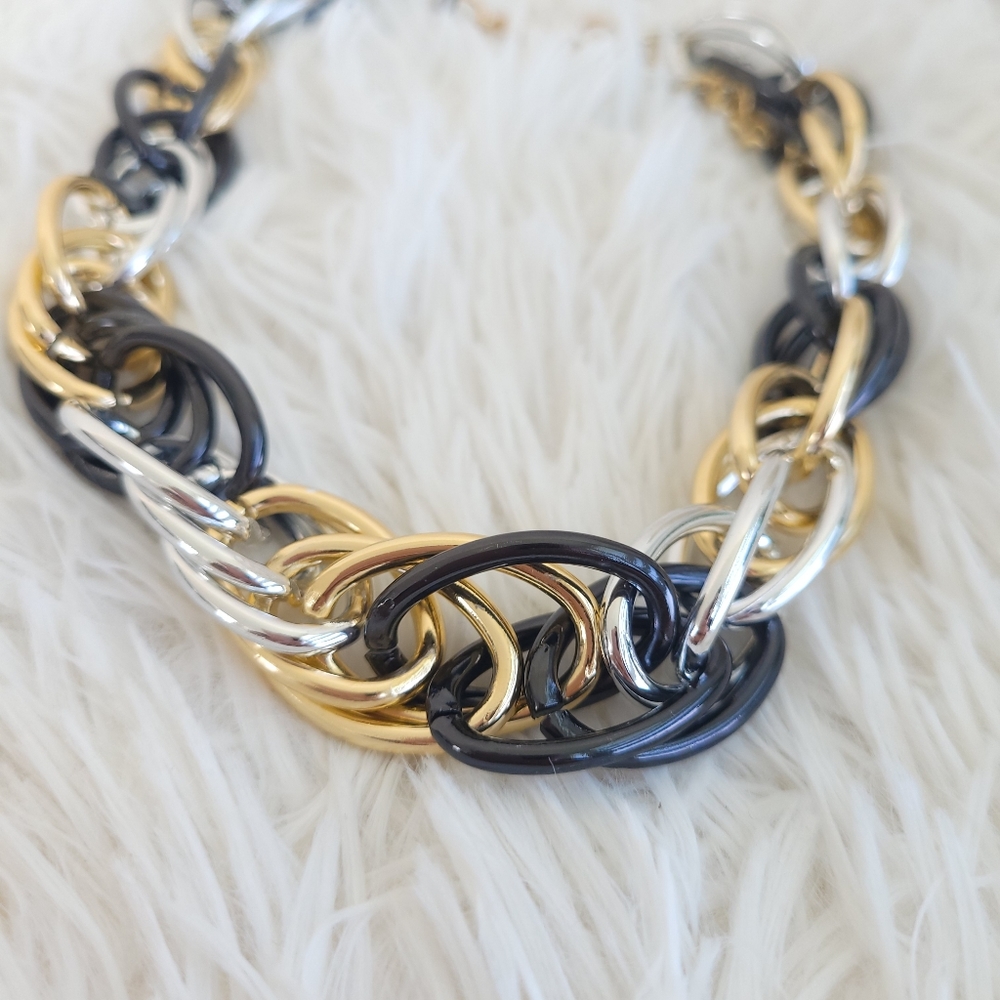 Chunky Three Color Necklace - Picture 3 of 3